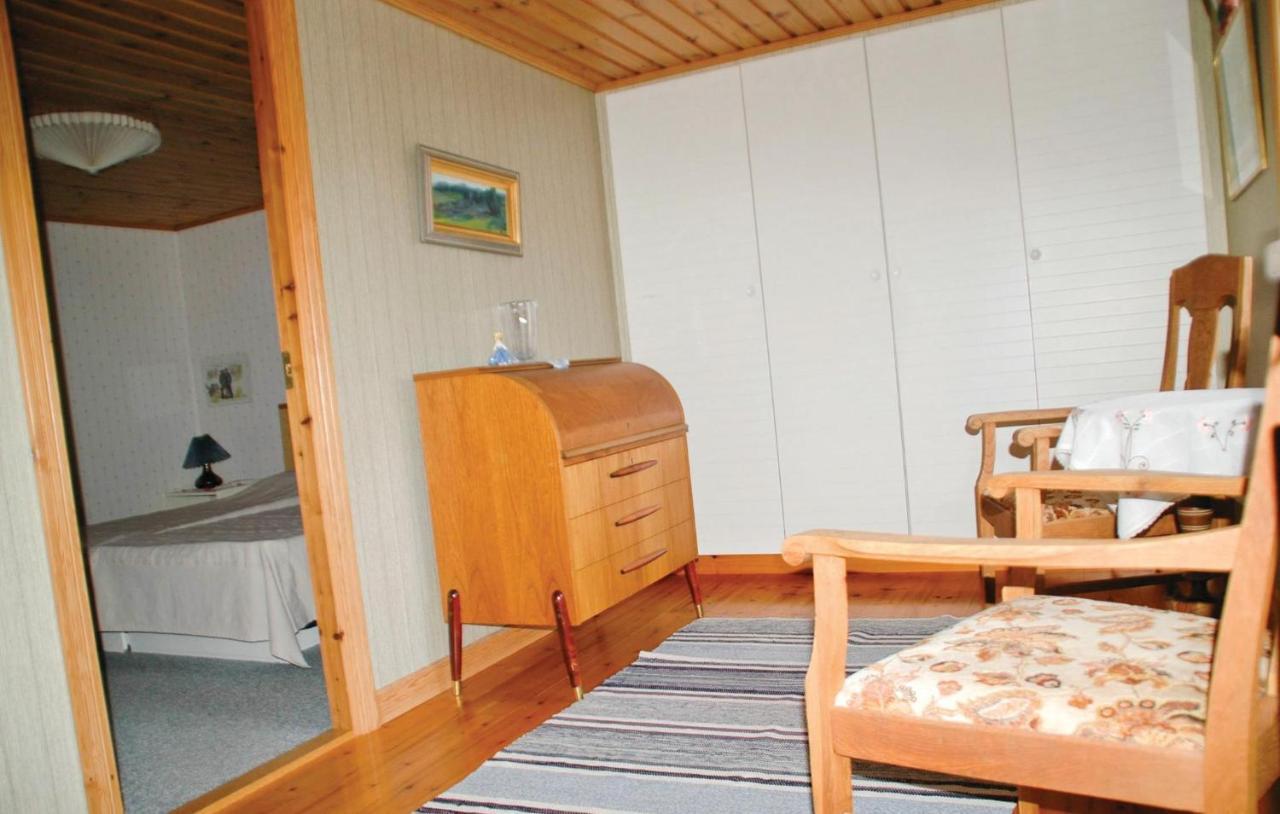 Cozy Home In Uddevalla With Wifi Häljebol Extérieur photo